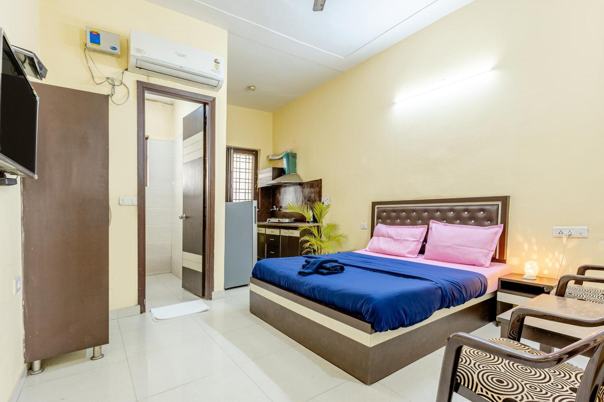 Lime Tree Studio Near Fortis Гургаон Экстерьер фото