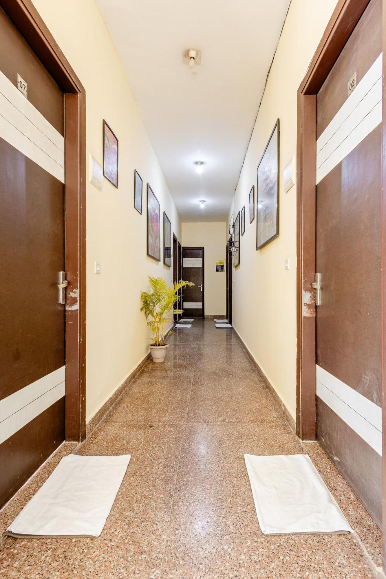 Lime Tree Studio Near Fortis Гургаон Экстерьер фото