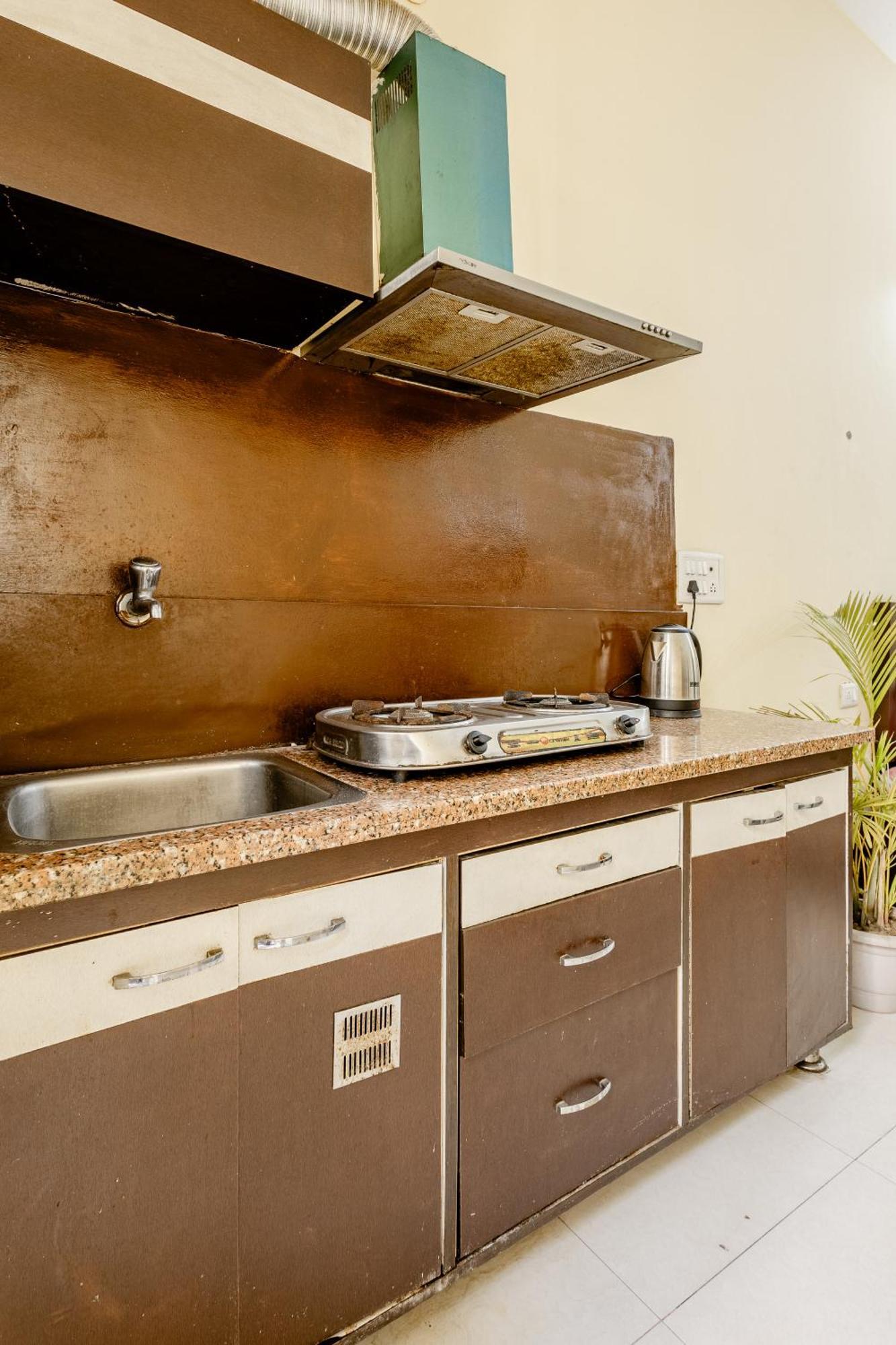 Lime Tree Studio Near Fortis Гургаон Экстерьер фото