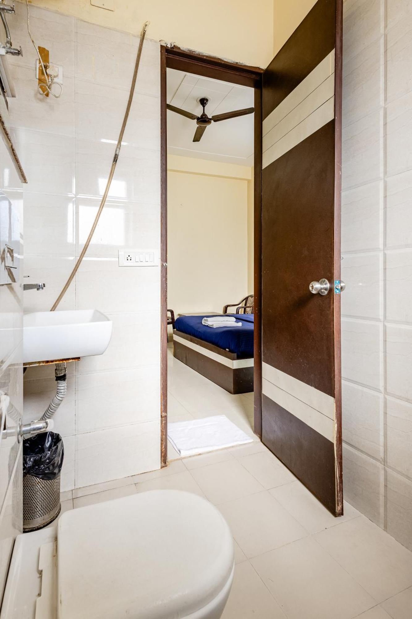 Lime Tree Studio Near Fortis Гургаон Экстерьер фото